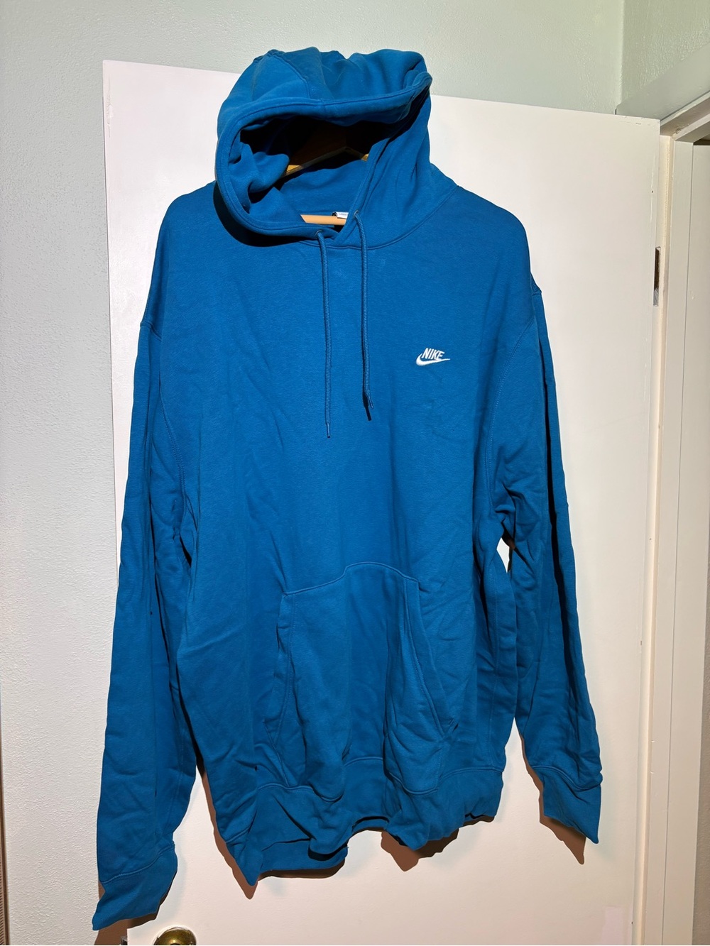 Nike Teal/Blue Men's Pullover Hoodie with Small White Swoosh